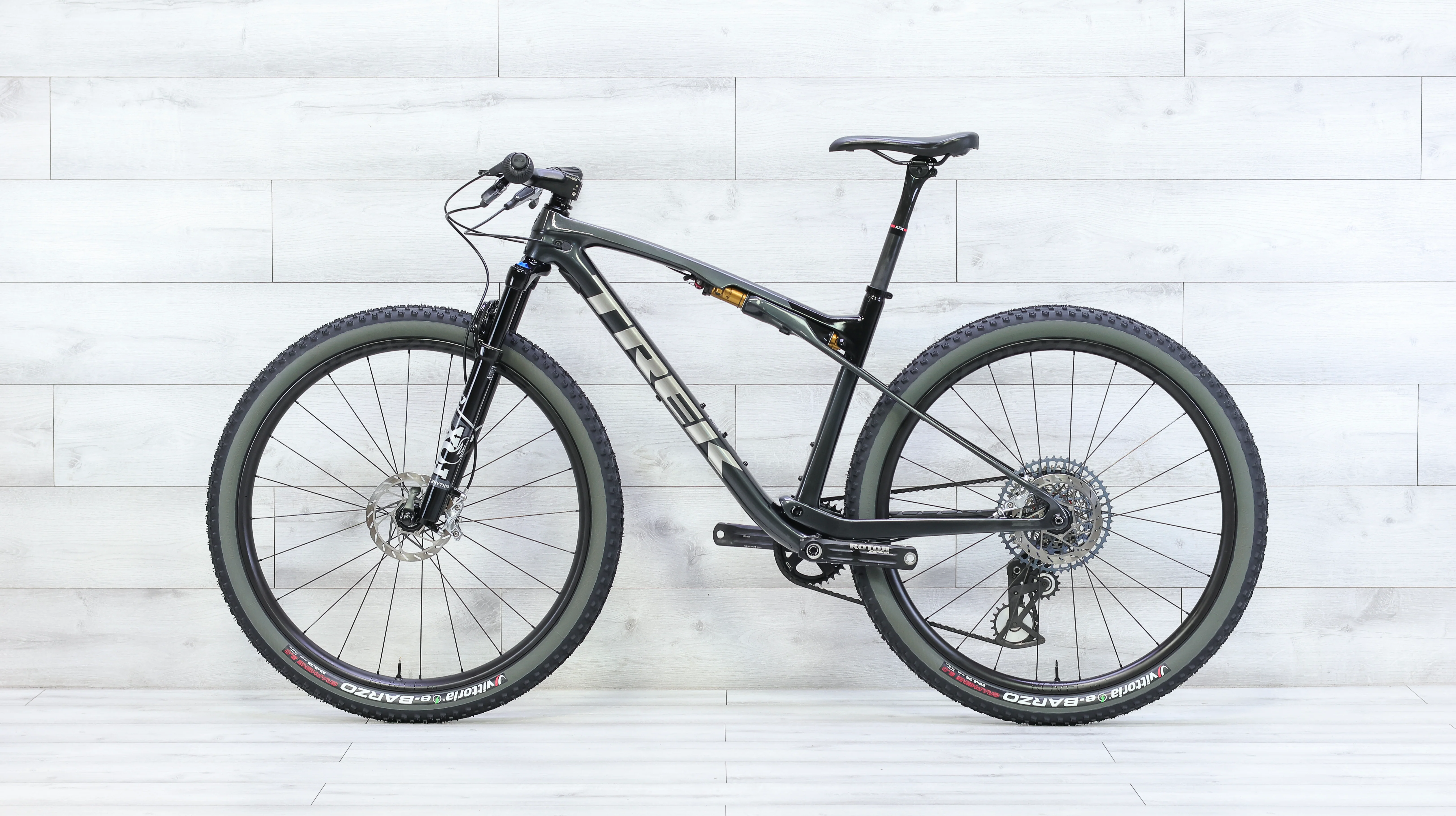 Trek Supercaliber 9.8 GX Transmission AXS Gen 1 Mountain Bike - 2023, Large - Image 2