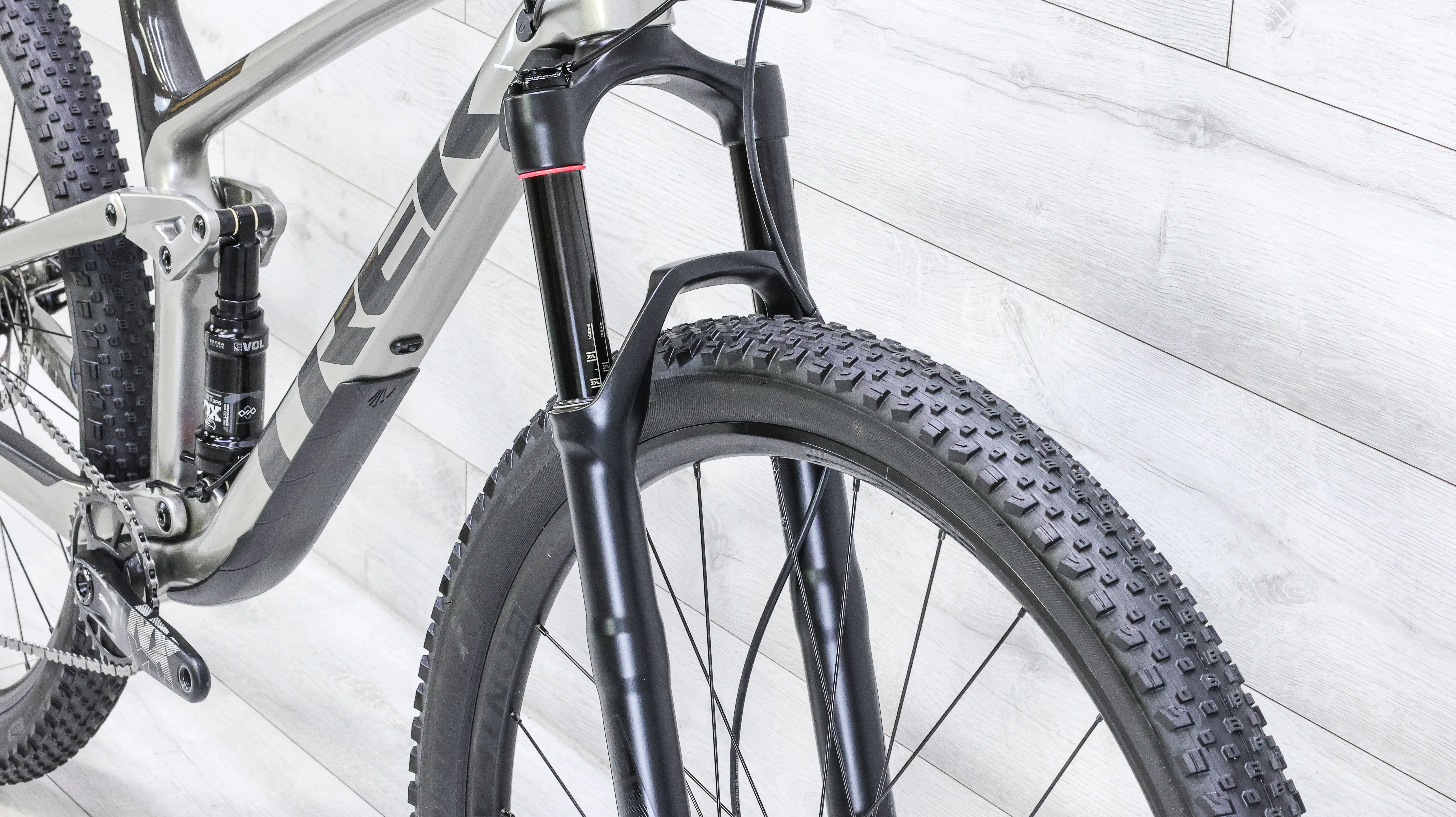 Trek Top Fuel 9.7 Mountain Bike - 2021, Med/Large - Image 10