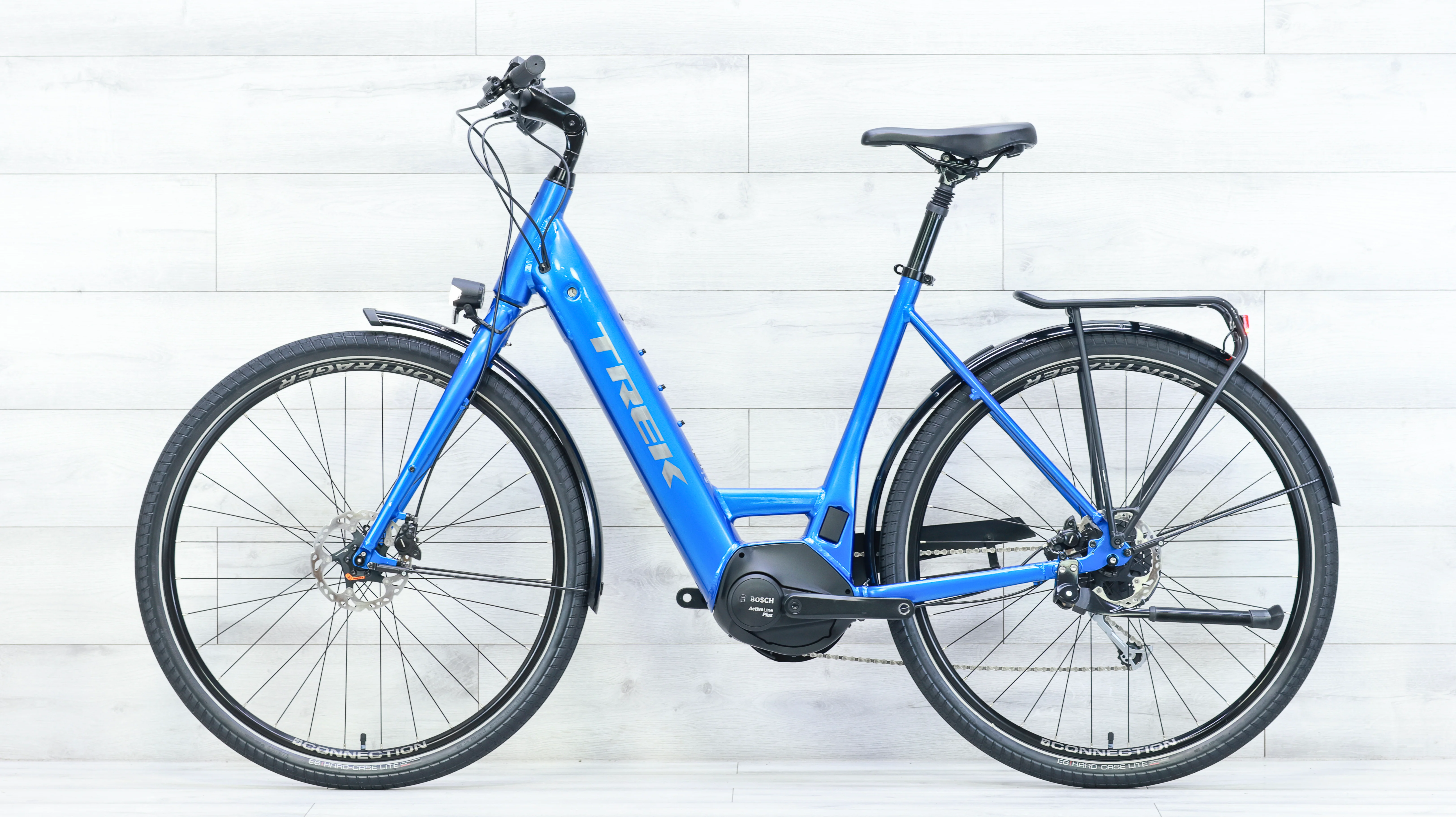 Trek Verve+ 3 Lowstep Gen 2 Commuter E-Bike - 2022, Large - Image 2