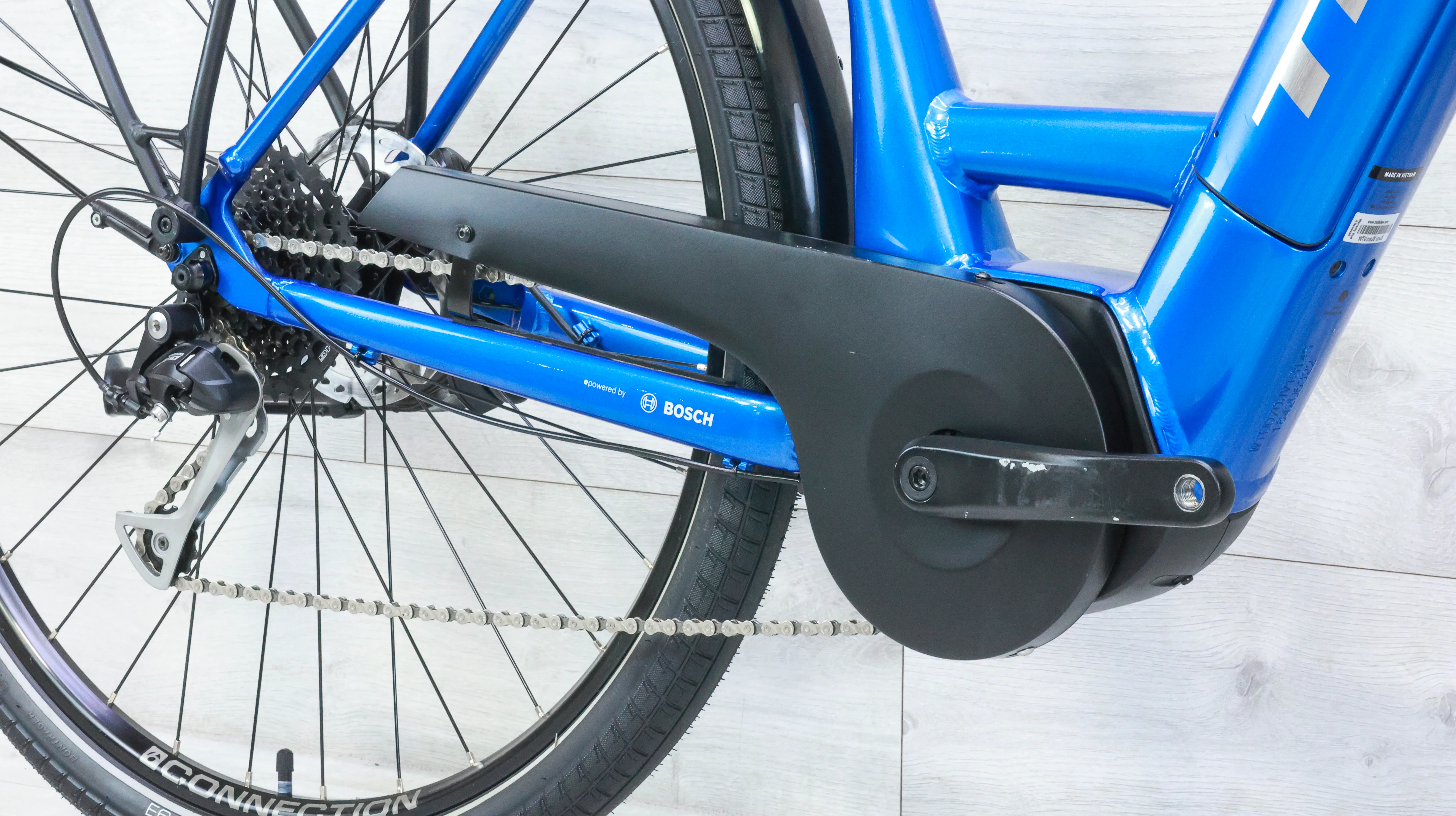 Trek Verve+ 3 Lowstep Gen 2 Commuter E-Bike - 2022, Large - Image 6