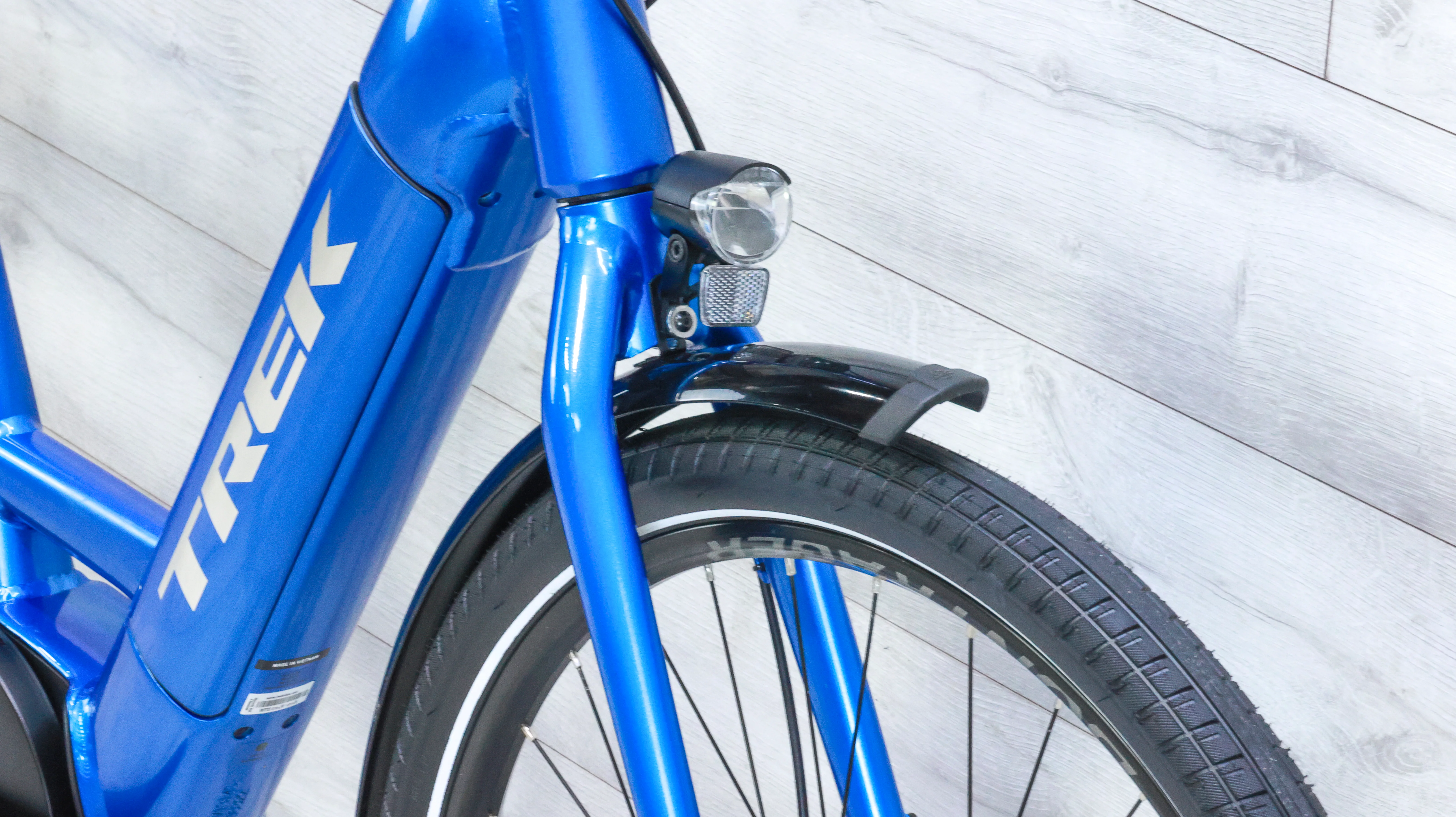 Trek Verve+ 3 Lowstep Gen 2 Commuter E-Bike - 2022, Large - Image 8