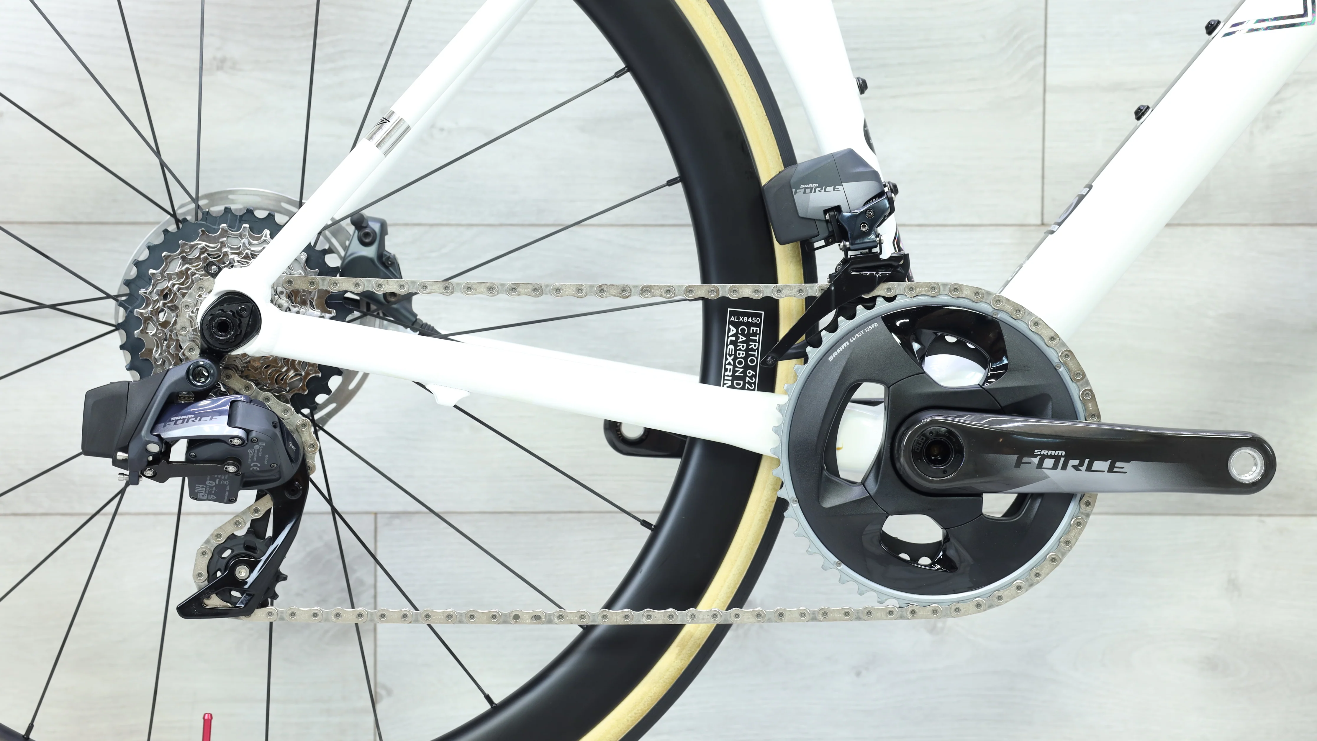VAAST R/1 FORCE AXS 700c Road Bike - Image 4