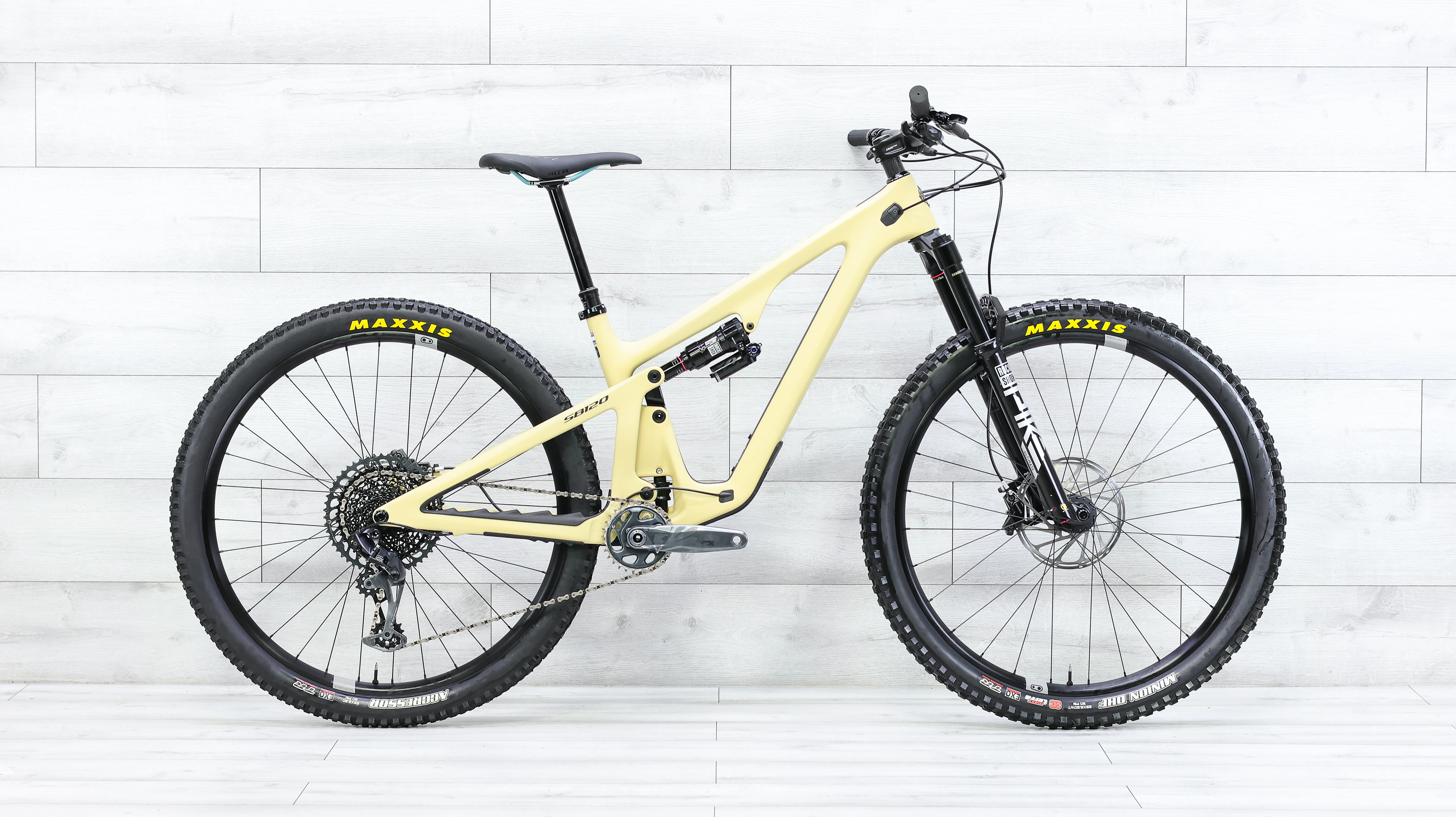 Yeti SB120 C-Series LR C2 Mountain Bike - 2025, Medium