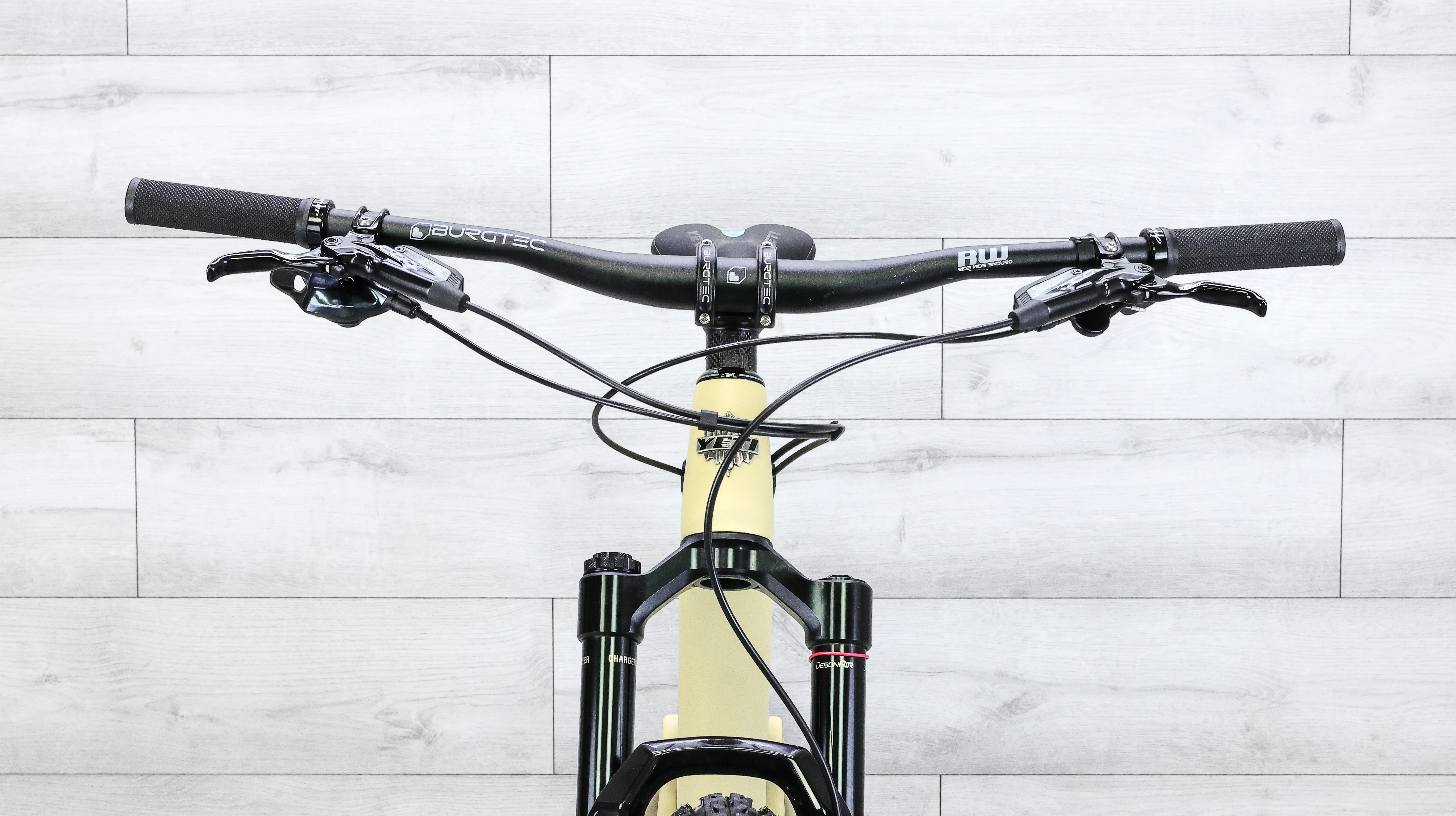 Yeti SB120 C-Series LR C2 Mountain Bike - 2025, Medium - Image 12
