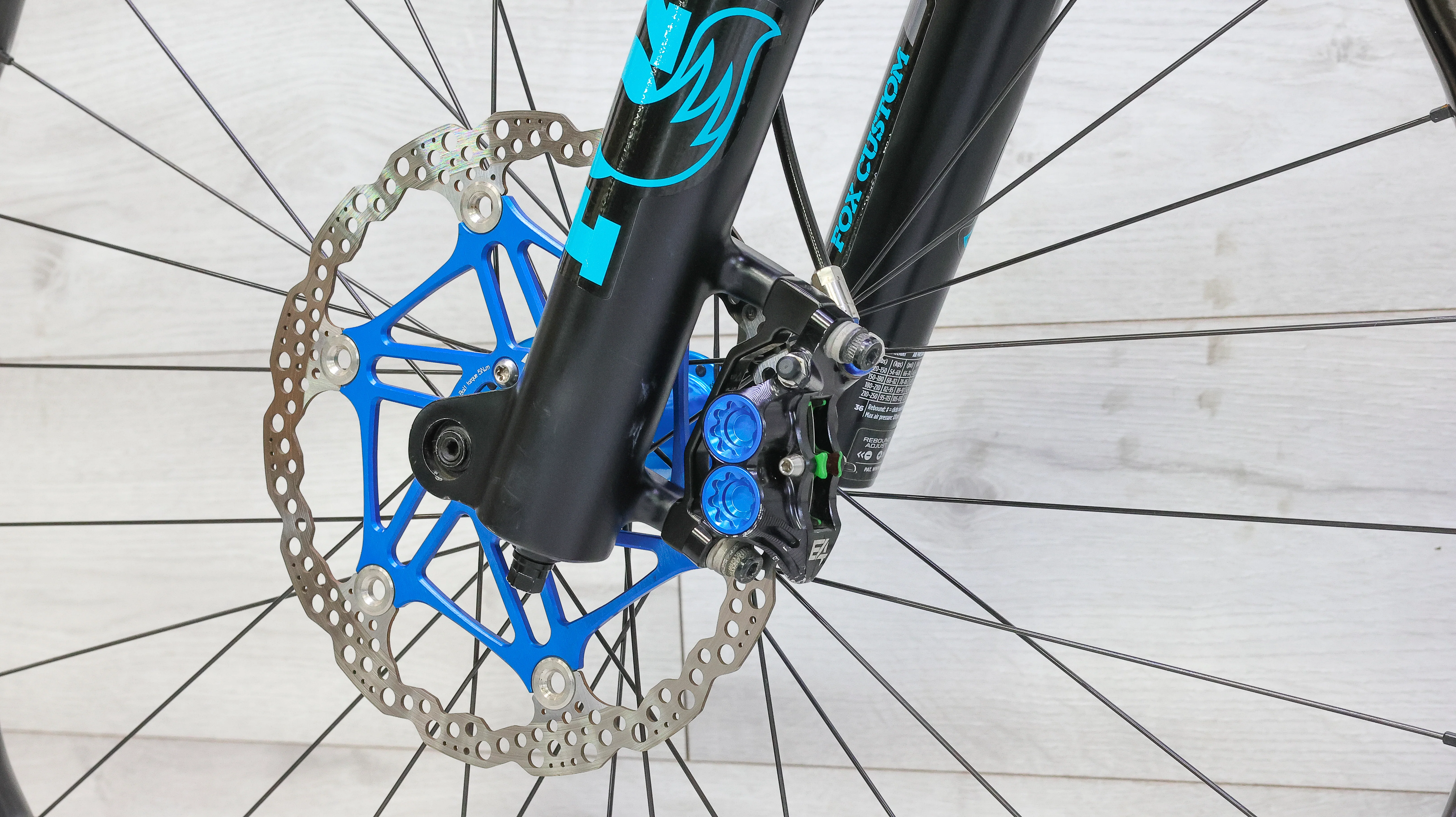 Yeti SB130 CLR X0 T-Type Mountain Bike - 2022, Medium - Image 17