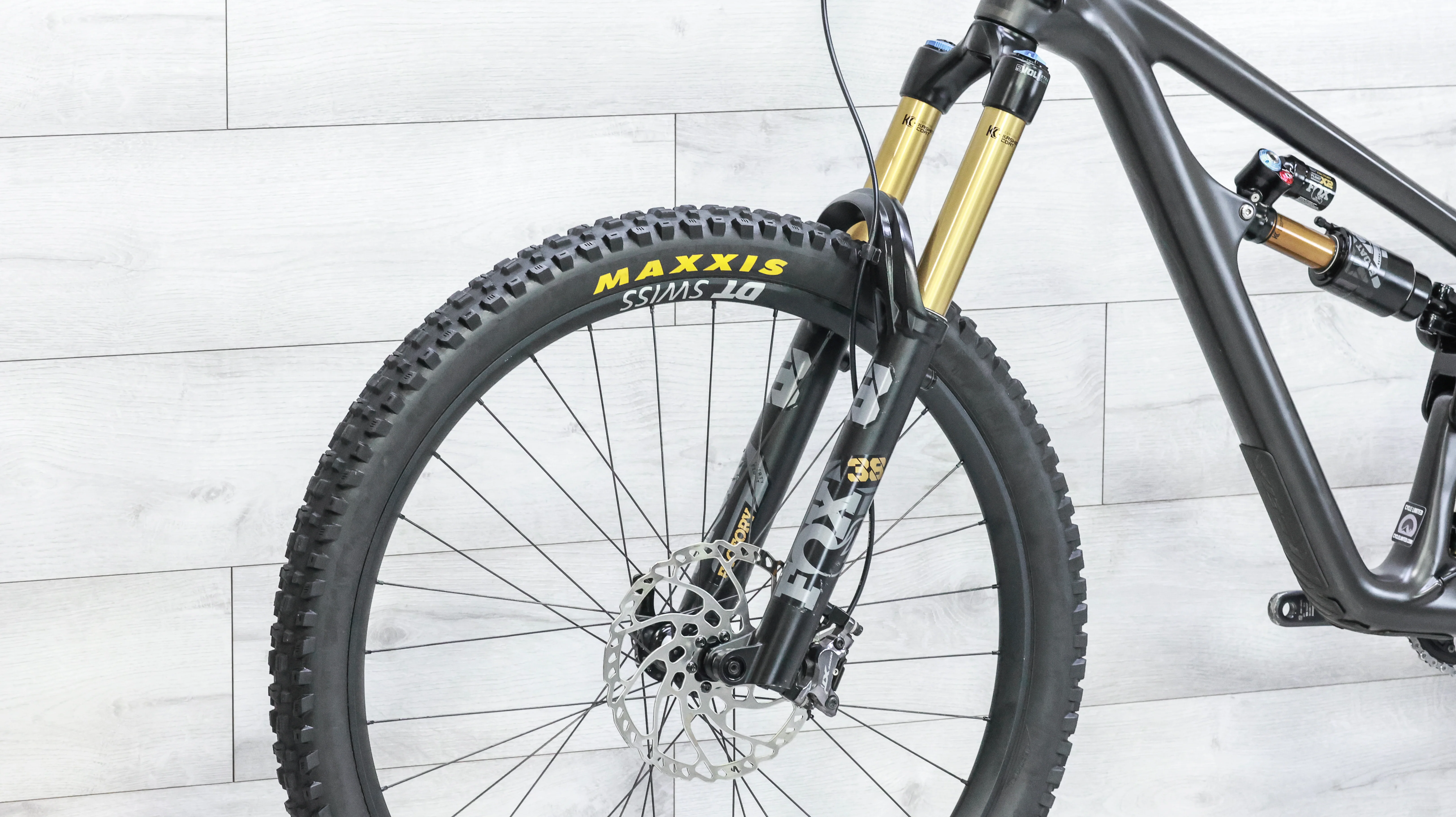 Yeti SB150 T1 Mountain Bike - 2022, Medium - Image 9