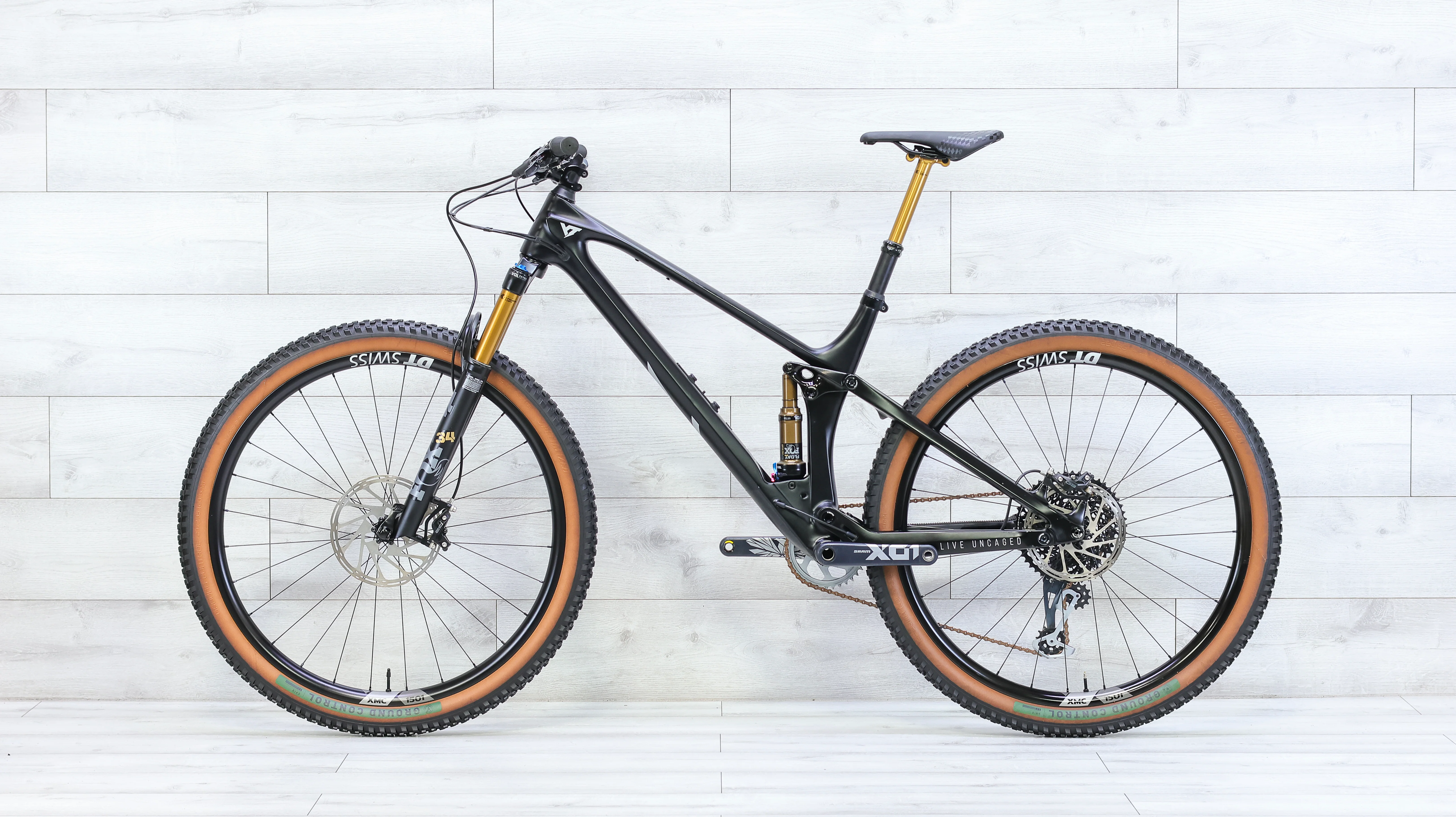 YT Izzo Core 4 29 Mountain Bike - 2021, Large - Image 2