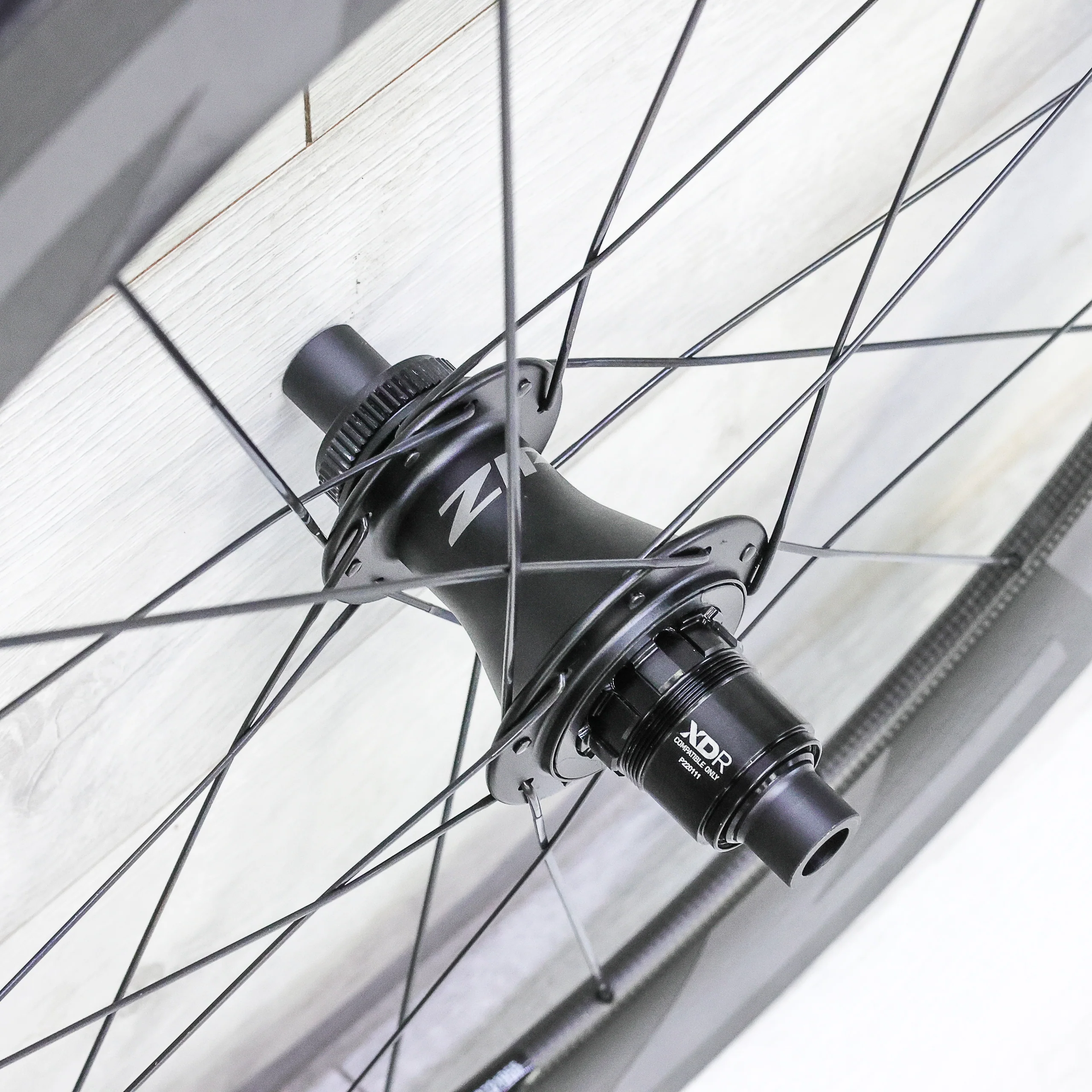 Zipp 808 Firecrest Carbon Disc Wheelset – 700c, Tubeless, Center Lock, SRAM XDR 12-Speed - Image 4